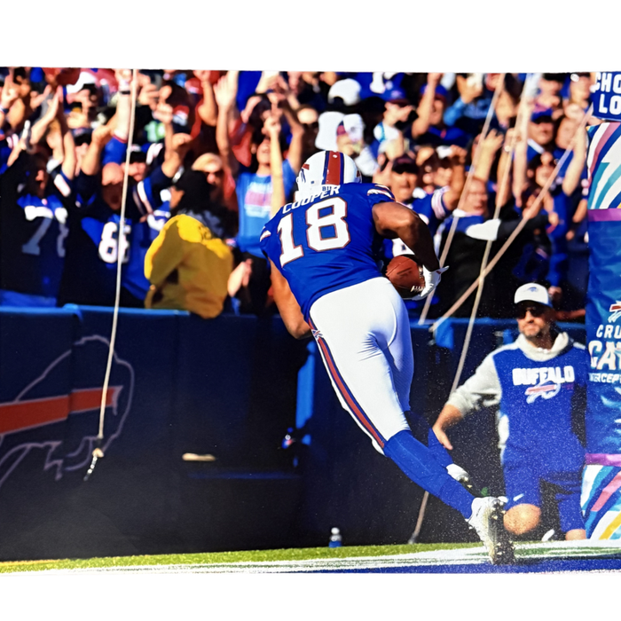 Amari Cooper Unsigned Touchdown from Behind (Horizontal) 8x10 Photo