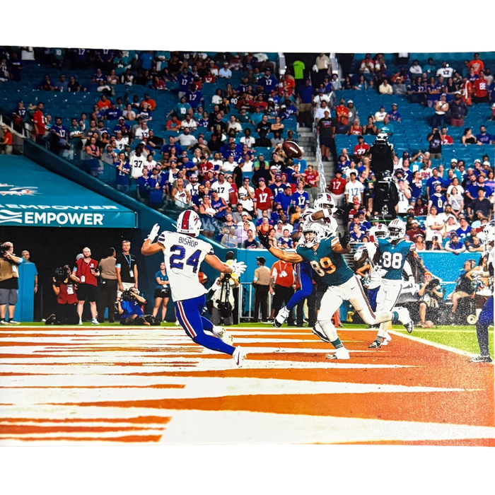 Cole Bishop Unsigned In Endzone vs. Miami 8x10 Photo