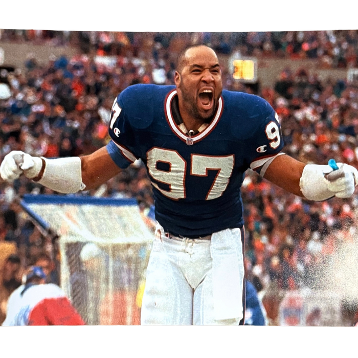 Cornelius Bennett Celebrating Unsigned 8x10 Photo