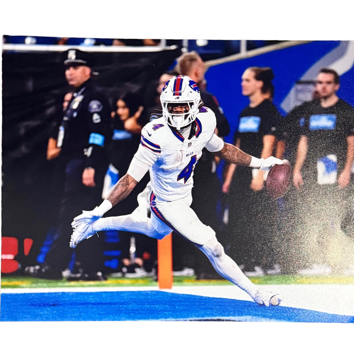 James Cook Unsigned Arms Out Celebration 8x10 Photo