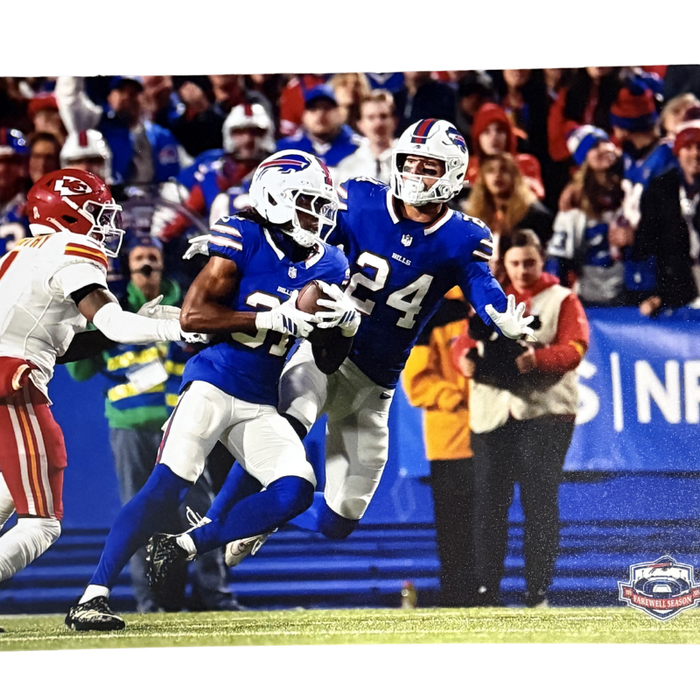 Maxwell Hairston Unsigned Running with Ball Chiefs Interception 8x10 Photo