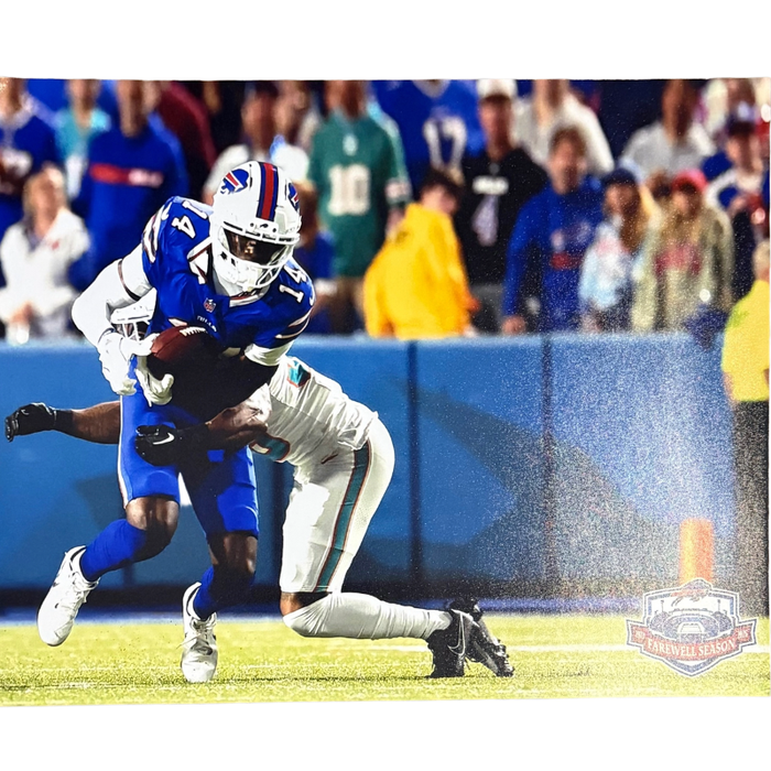 Tyrell Shavers Unsigned Running with Ball vs Miami 8x10 Photo