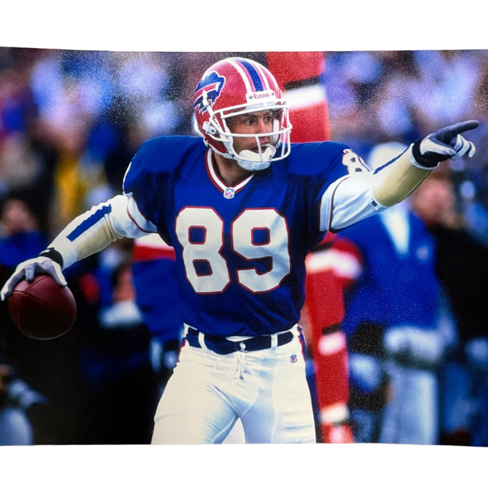 Steve Tasker Unsigned Pointing 8x10 Photo