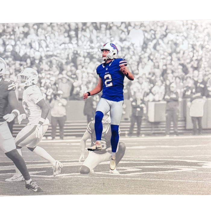 Tyler Bass About To Kick Record Field Goal Spotlight Unsigned 8x10 Photo