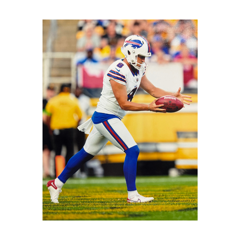 Sam Martin Unsigned About to Punt in White 8x10 Photo — TSE Buffalo