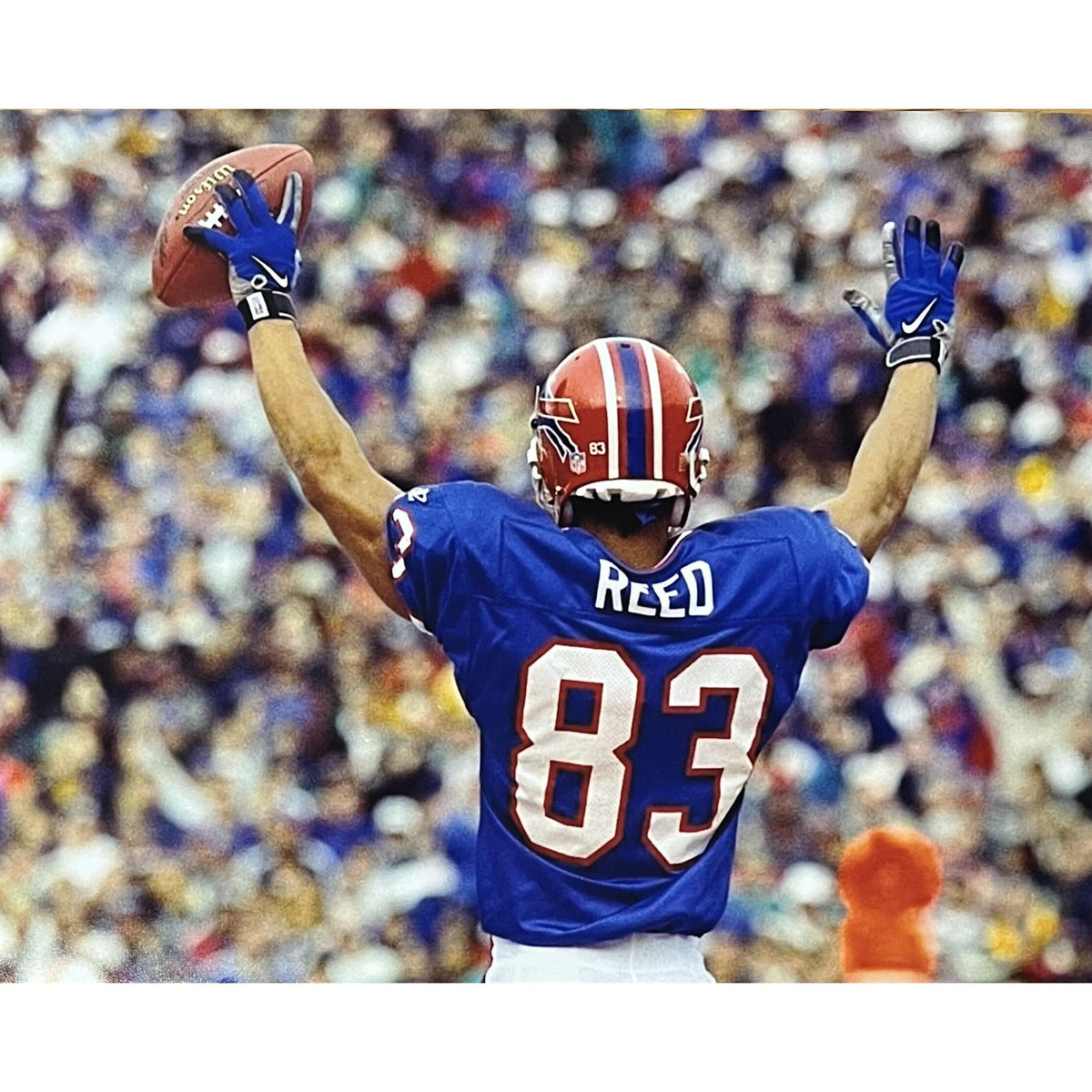 Anree Reed Andre Reed Arms Raised with Football Unsigned 11x14 Photo — TSE Buffalo